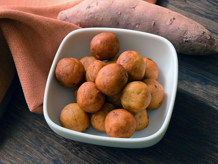 さつまいもの揚げ団子